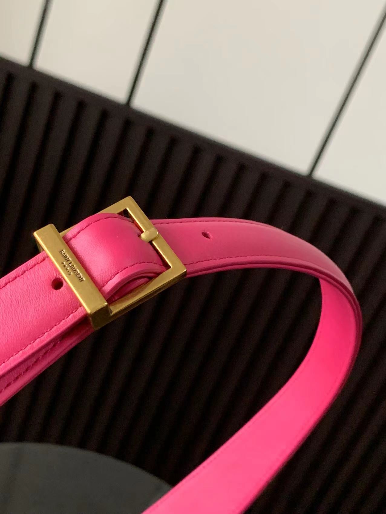 YSL Le 5 A 7  Hobo Bag In Smooth Leather