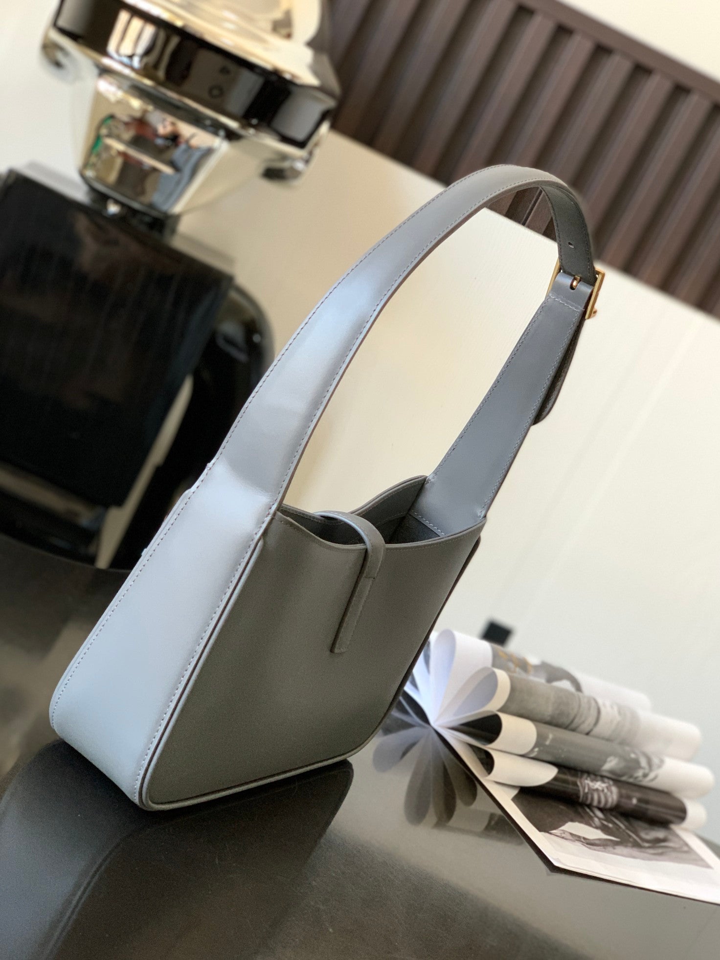 YSL Le 5 A 7  Hobo Bag In Smooth Leather