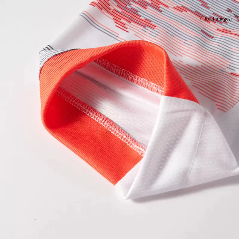 Bayern Munich Away Soccer Jersey 2025/26