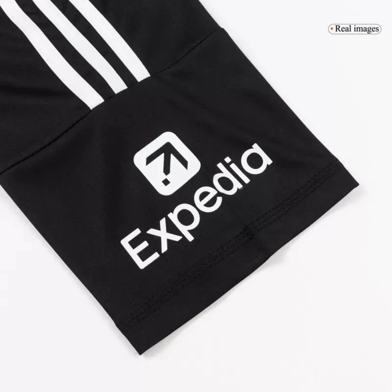 Liverpool Goalkeeper Soccer Jersey 2025/26 - Black