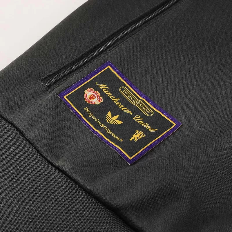 Manchester United Training Jacket 2025/26 - Black