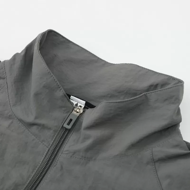 Real Madrid Windbreaker Jacket 2025/26 - Gray