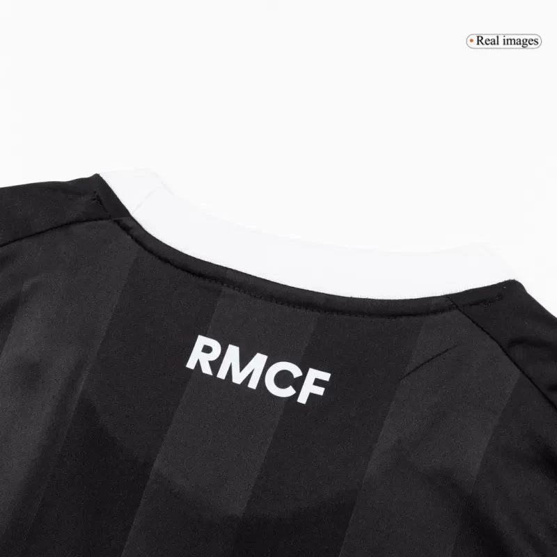 Real Madrid Goalkeeper Soccer Jersey 2025/26 - Black