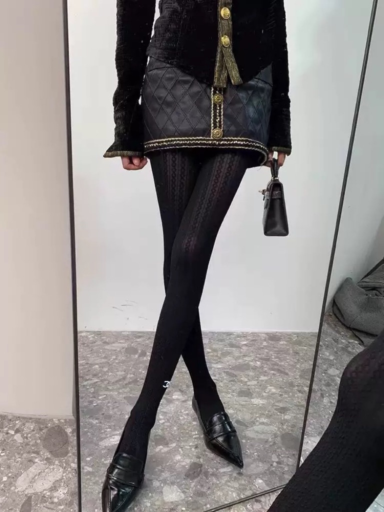 Chanel Stockings - KAIROO