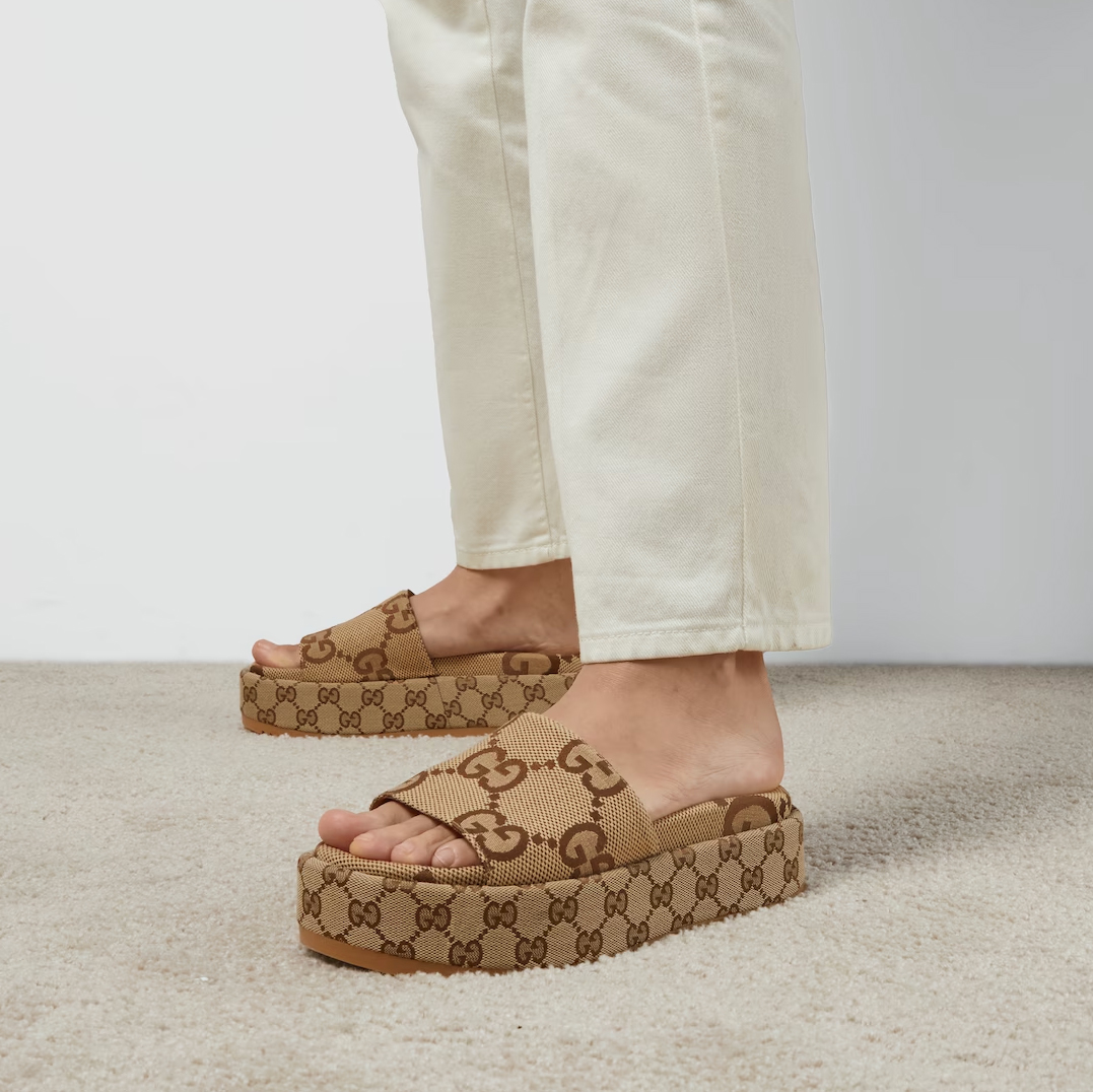 GUCCI GG Canvas Print Interlocking G Platform Rubber Slide Sandal - KAIROO