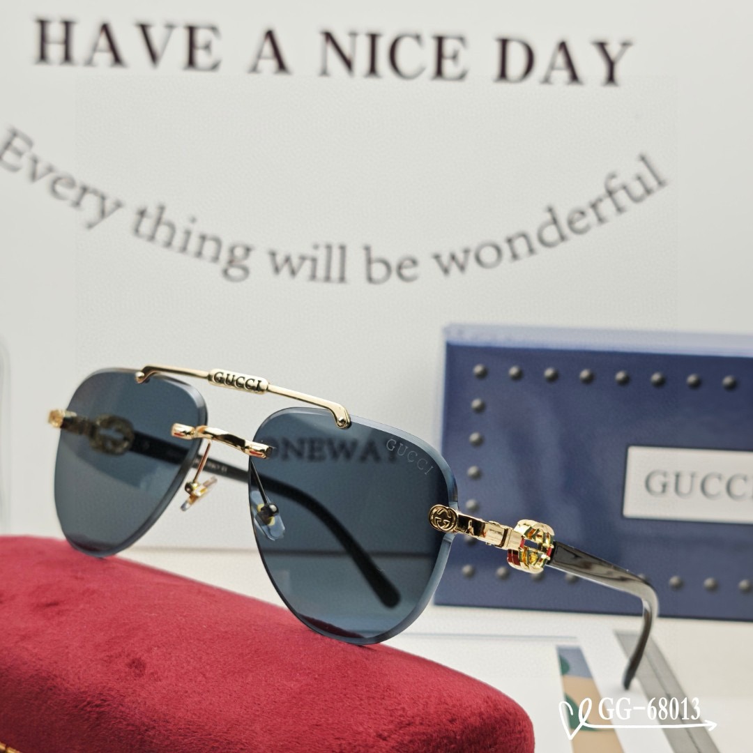 Gucci Polycarbonate Sunglasses - KAIROO