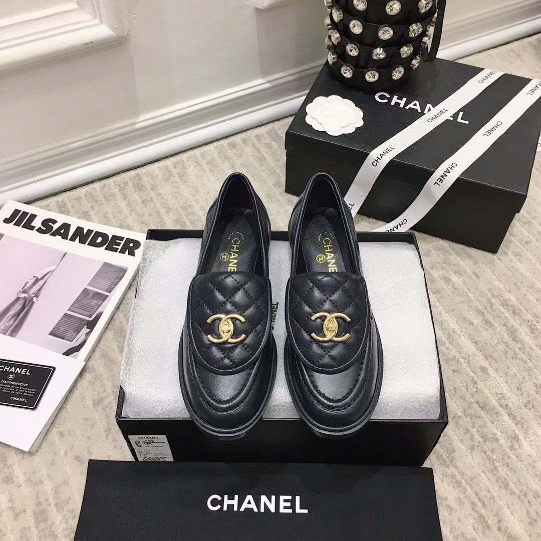 Chanel Classic CC Loafers - KAIROO