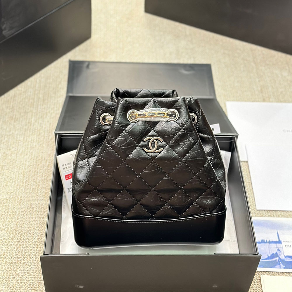 Chanel Bucket-Shaped Interlocking Aged Calfskin Drawstring Closure Bag - KAIROO