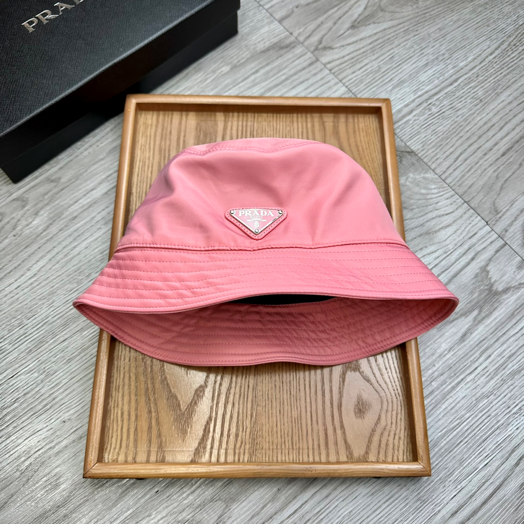 Prada Enameled-logo Top-stitched Water-resistant Bucket Hat - KAIROO
