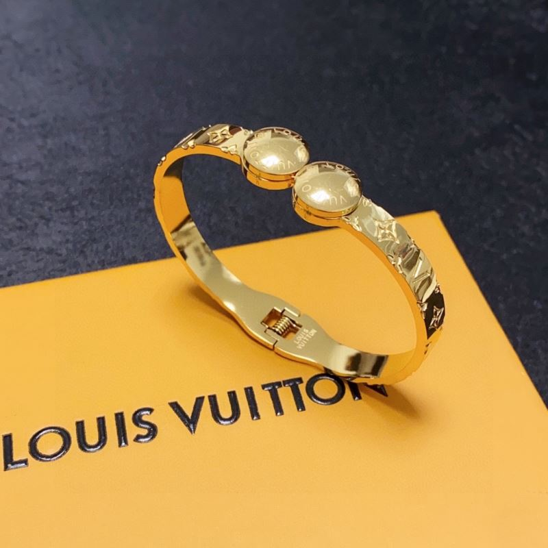 Louis Vuitton LV  Nanogram Cuff - KAIROO