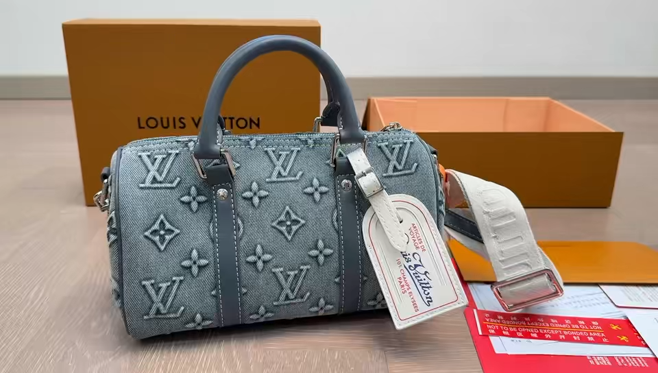 Louis Vuitton LV  Denim Remix Keepall 25 - KAIROO