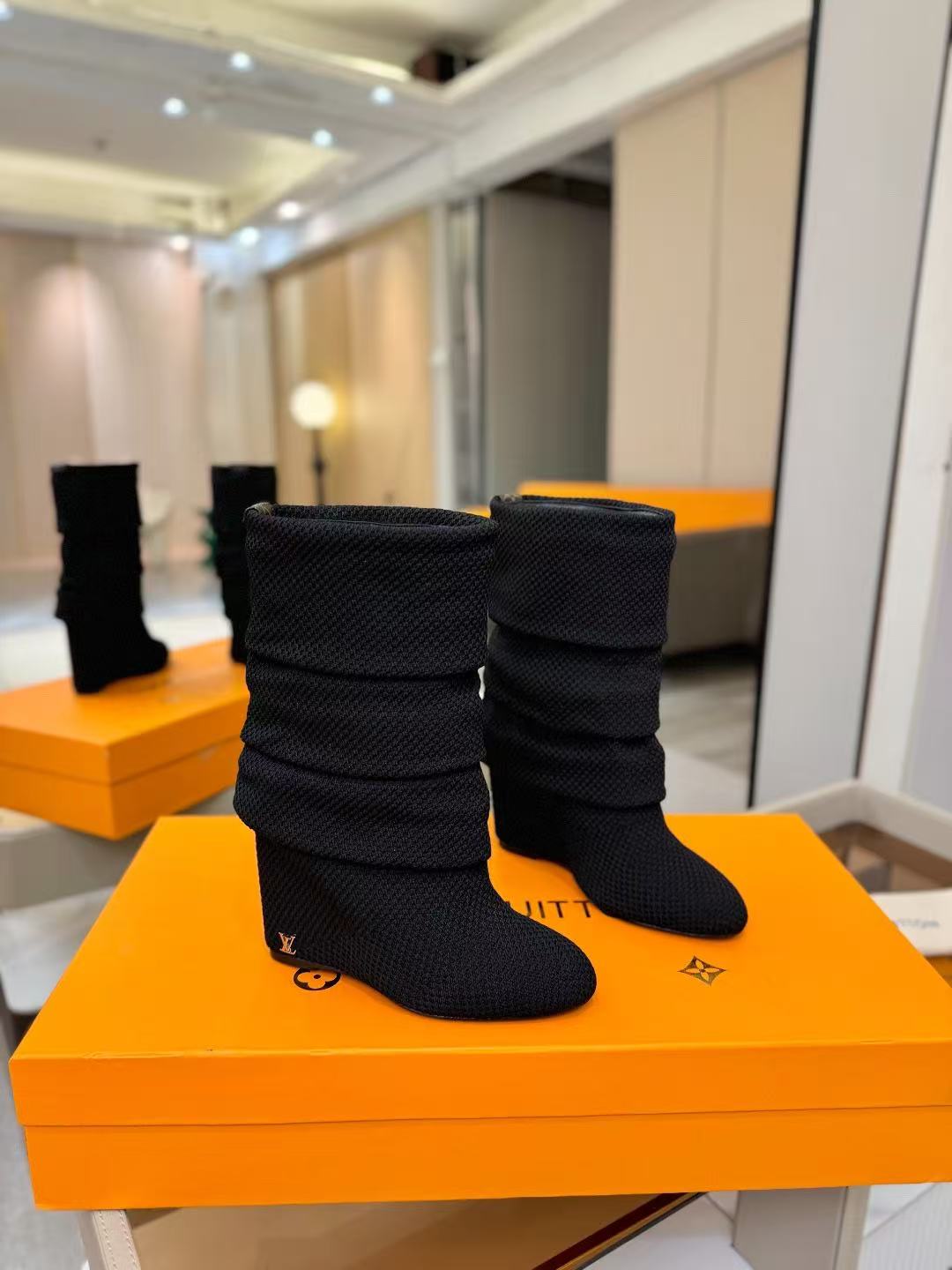 Louis Vuitton LV  Slouchy Knit Boots - KAIROO