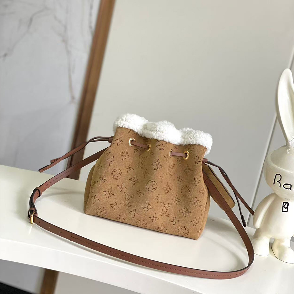 Louis Vuitton LV  Mahina Shearling Bella Bucket Bag - KAIROO