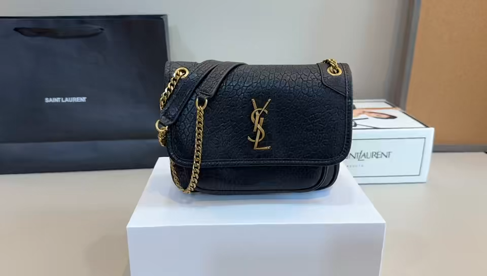 Saint Laurent Niki Small Shoulder Bag - KAIROO