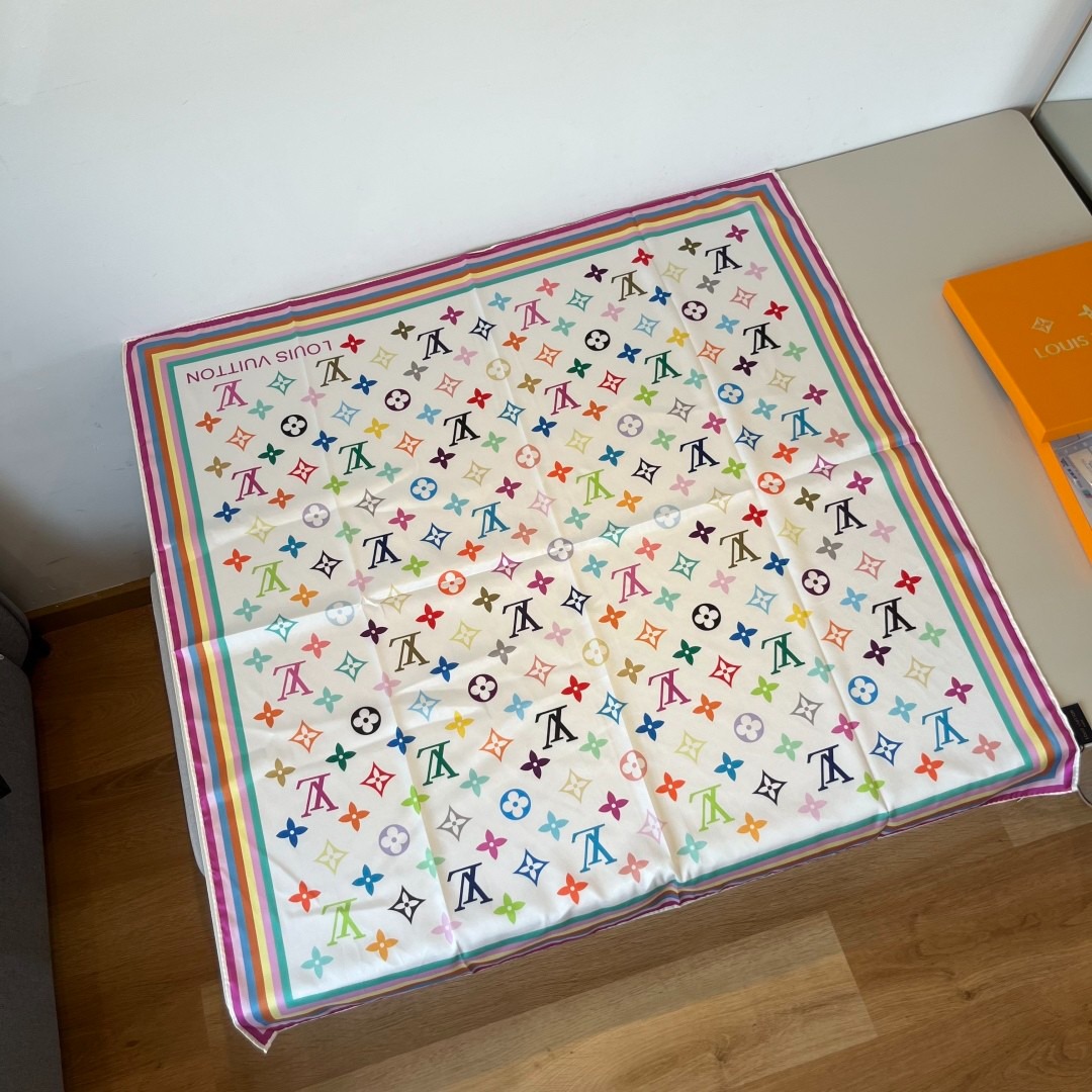 Louis Vuitton x Takashi Murakami Scarf - KAIROO