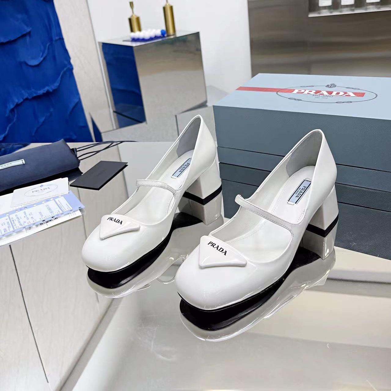 Prada Patent Leather Chunky Mary Jane Pumps with 3D Tri-logo - KAIROO