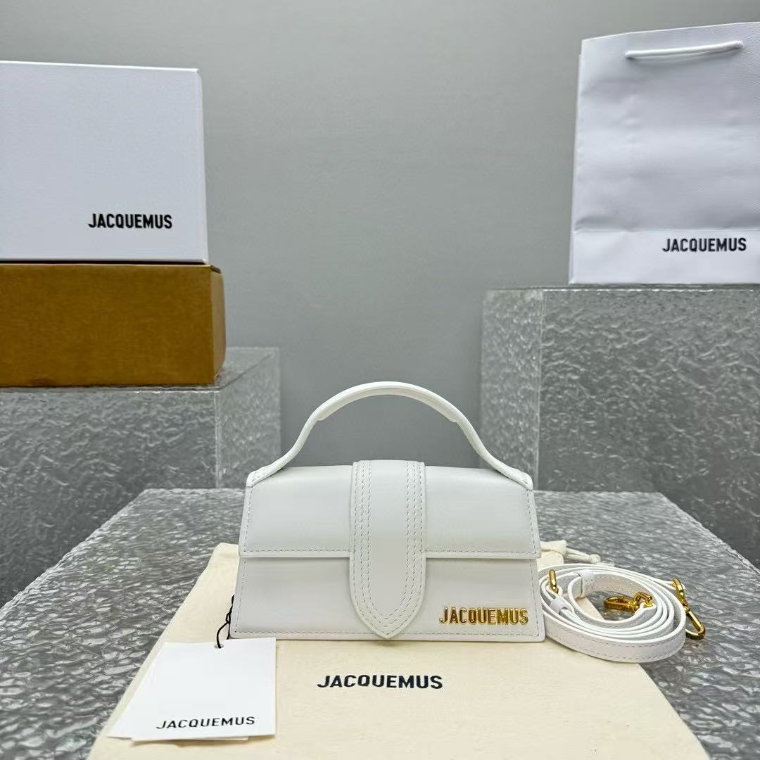 Jacquemus Le Bambino Petit Leather Shoulder Bag in White - KAIROO