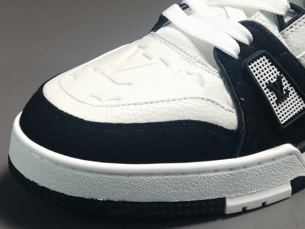 Louis Vuitton LV  Trainer Sneaker Black and White - KAIROO