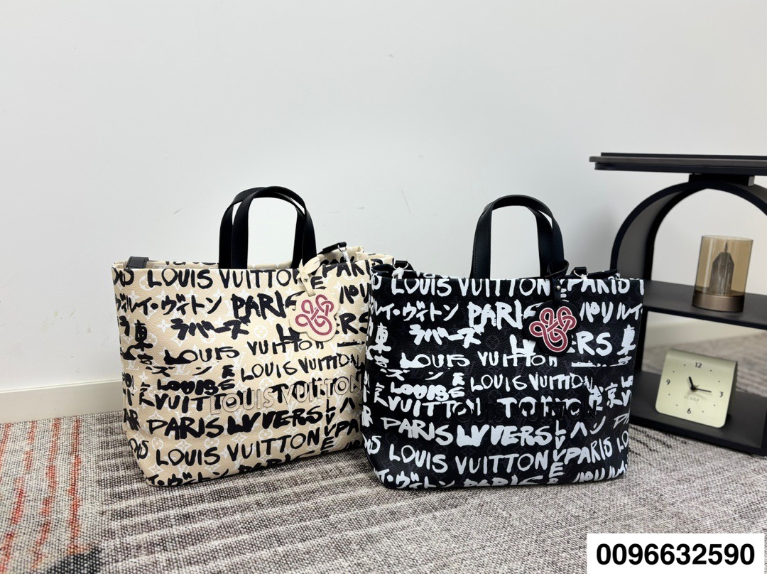 Louis Vuitton LV  Graffiti Tote - KAIROO