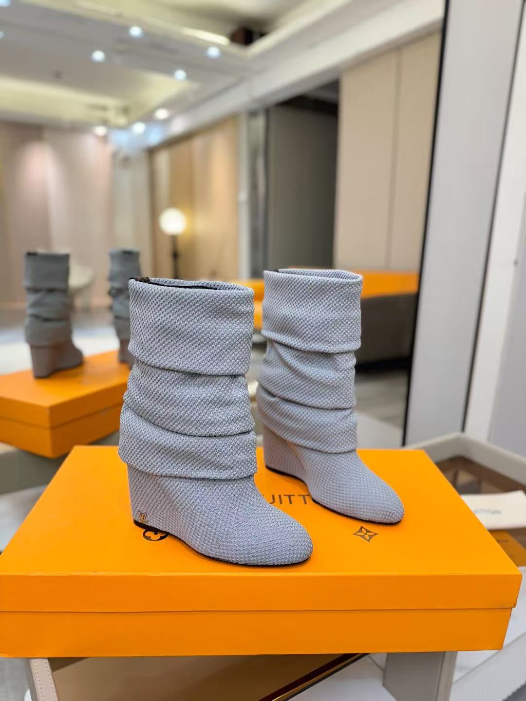 Louis Vuitton LV  Slouchy Knit Boots - KAIROO