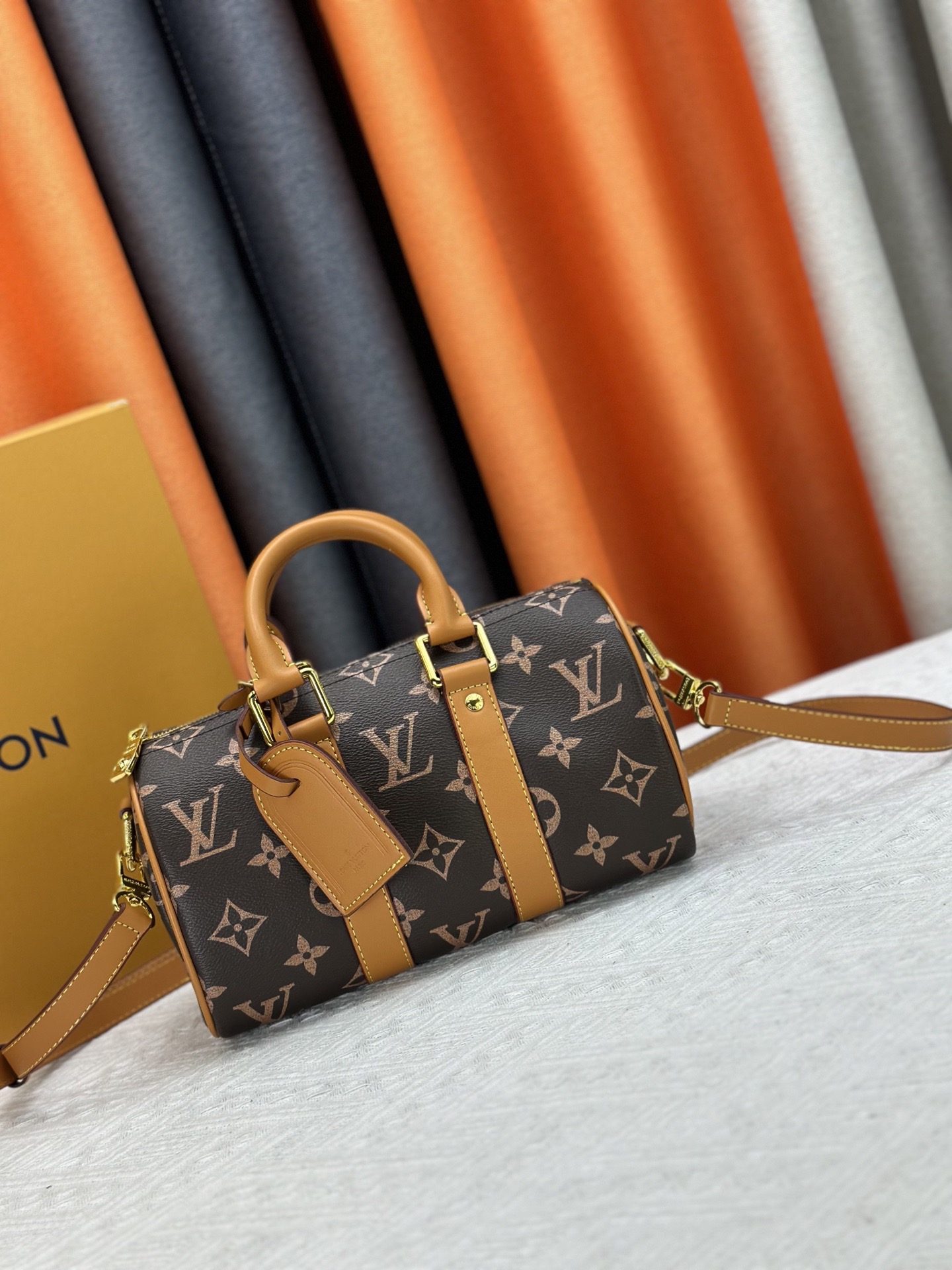 Louis Vuitton LV  Keepall Bandoulière 25 - KAIROO