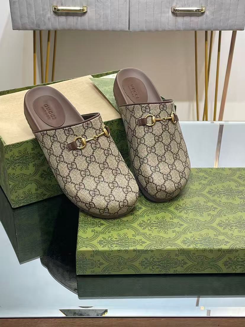 Gucci Women's Horsebit Mule in GG Supreme - KAIROO