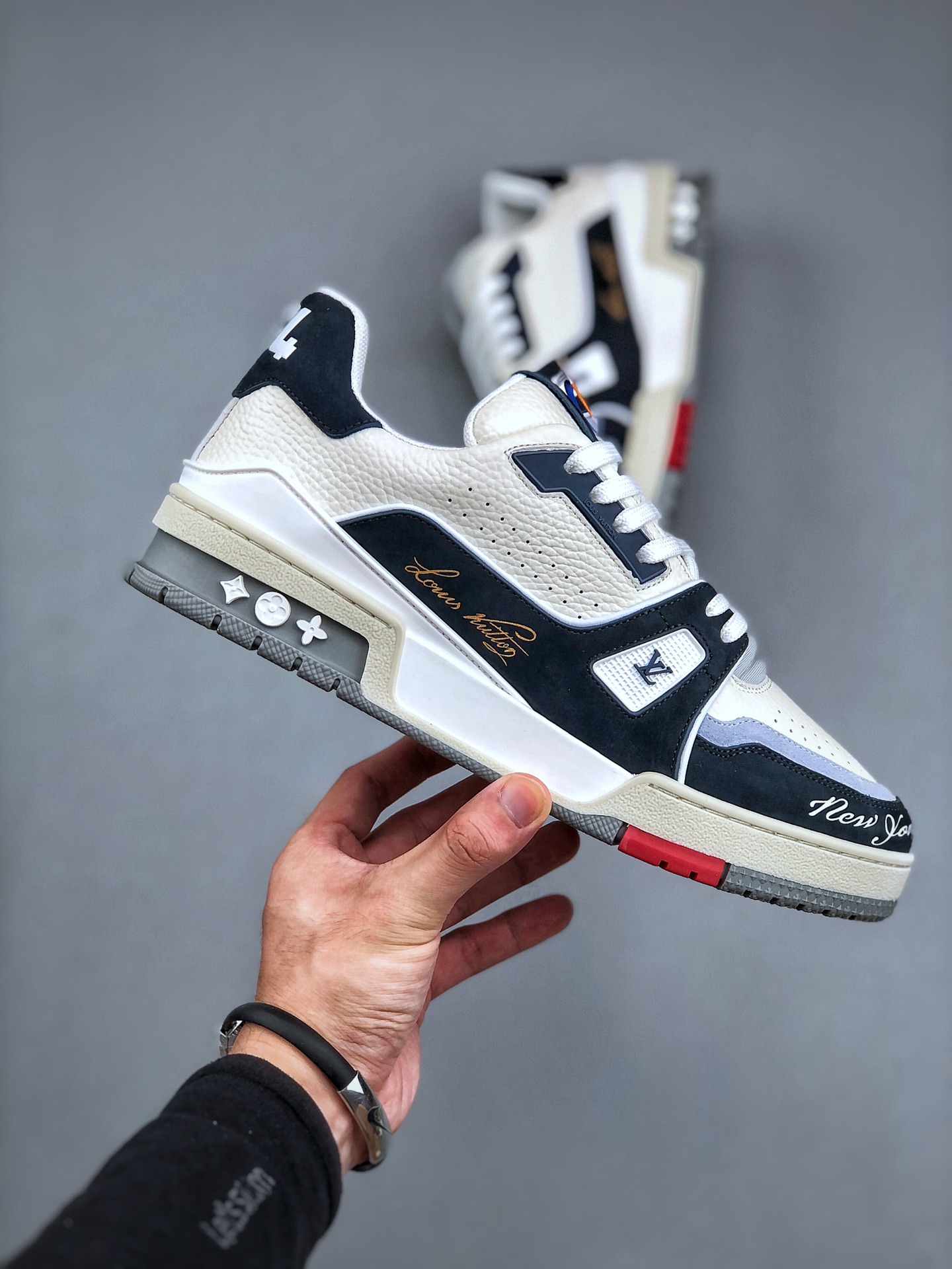 Louis Vuitton LV  Trainer Sneakers High Quality - KAIROO