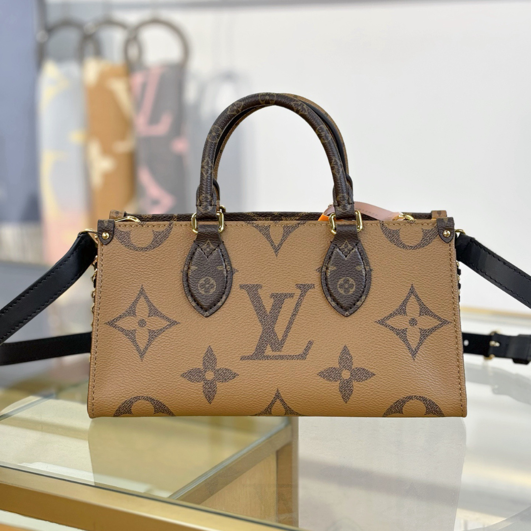 Louis Vuitton LV  OnTheGo PM - KAIROO