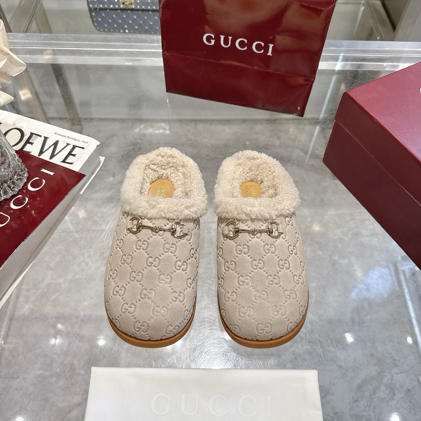 GUCCI Horsebit GG Embossed Suede Shearling-Lined Slippers Mules/ ivory - KAIROO