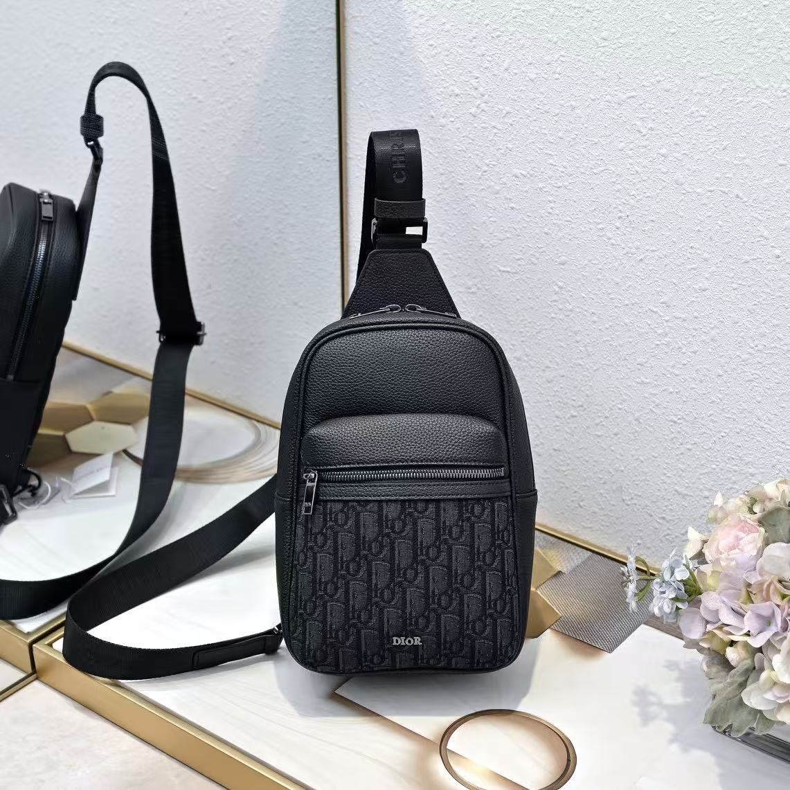 Dior Hybrid Oblique Jacquard and Grained Leather Rider Sling Bag - KAIROO