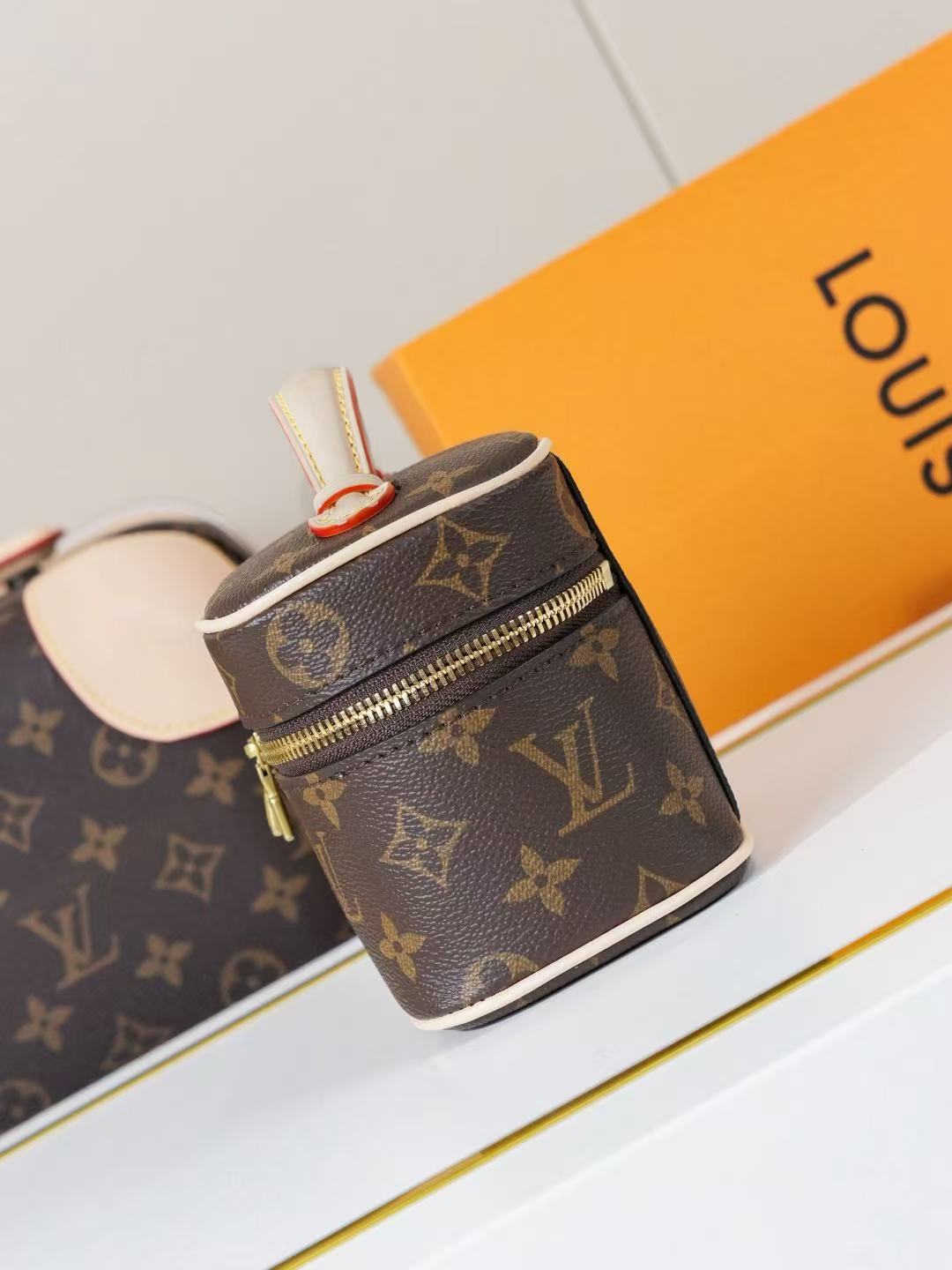 Louis Vuitton LV  Nice Nano Vanity Case - KAIROO