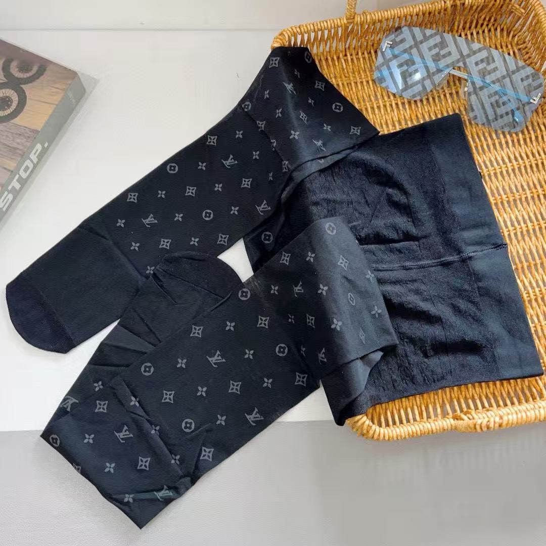 Louis Vuitton LV  Stockings - KAIROO