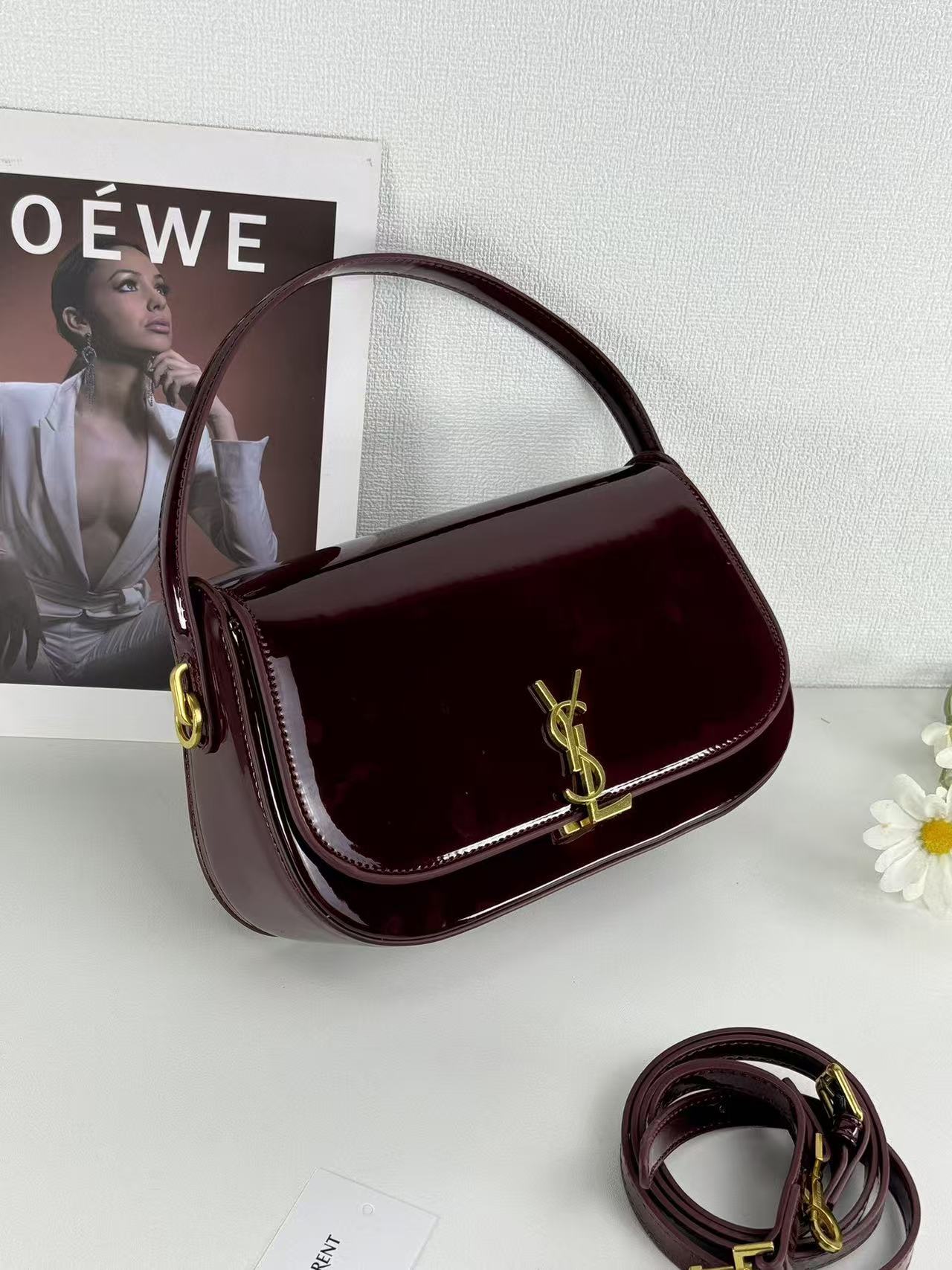 Saint Laurent LE 5 À 7 Shoulder Bag in Patent Leather - KAIROO