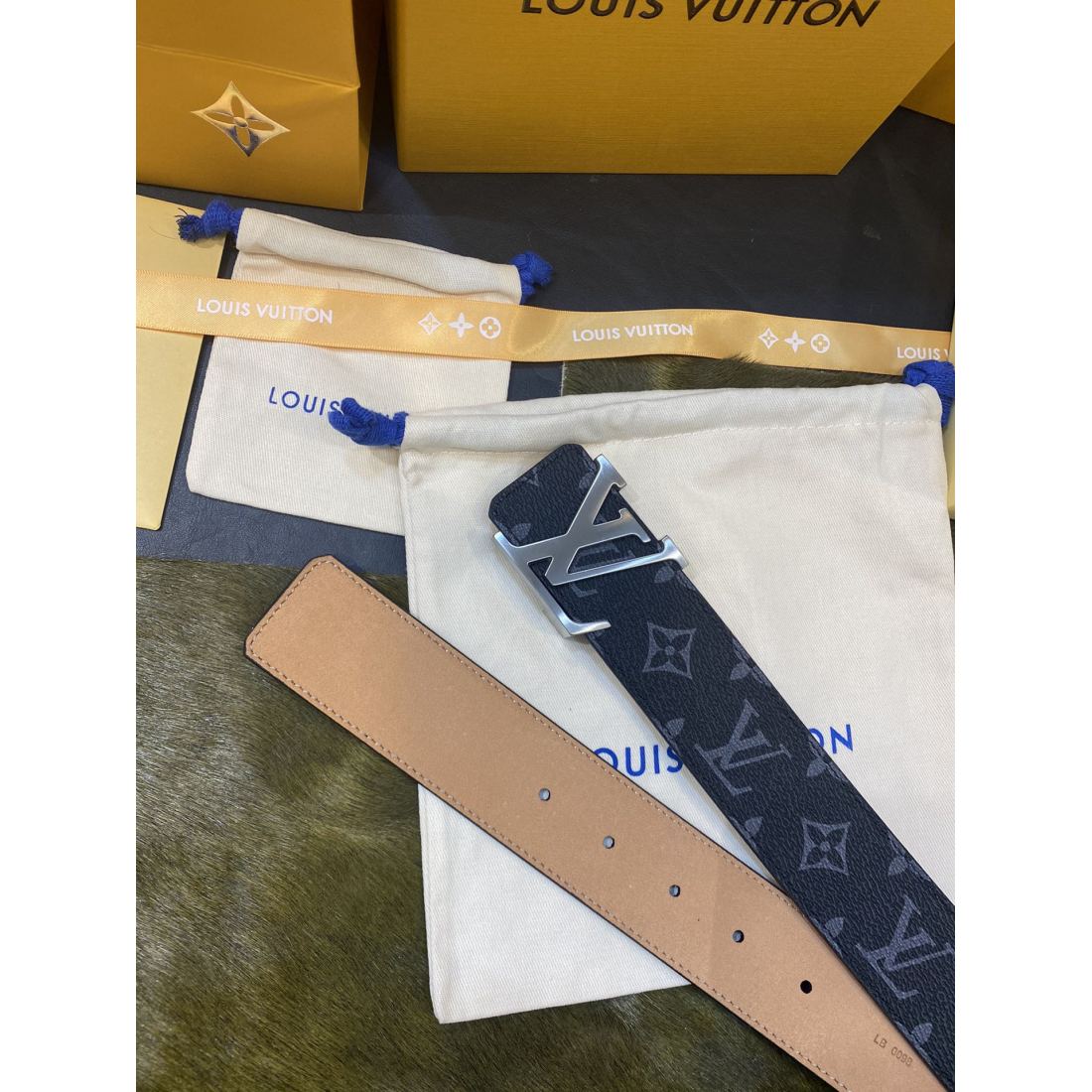 Louis Vuitton LV Classic Sand Bottom Louis Men's Belt 40 MM - KAIROO