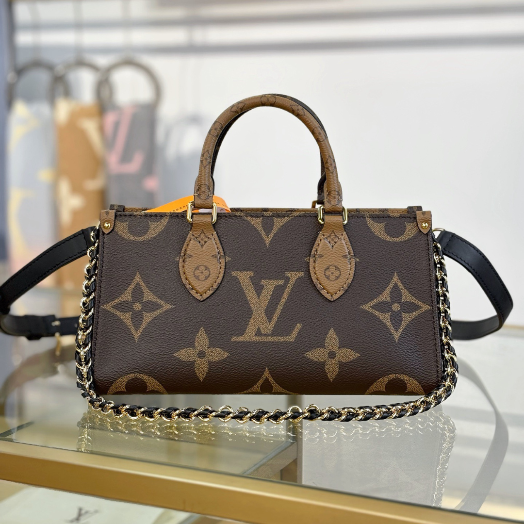 Louis Vuitton LV  OnTheGo PM - KAIROO