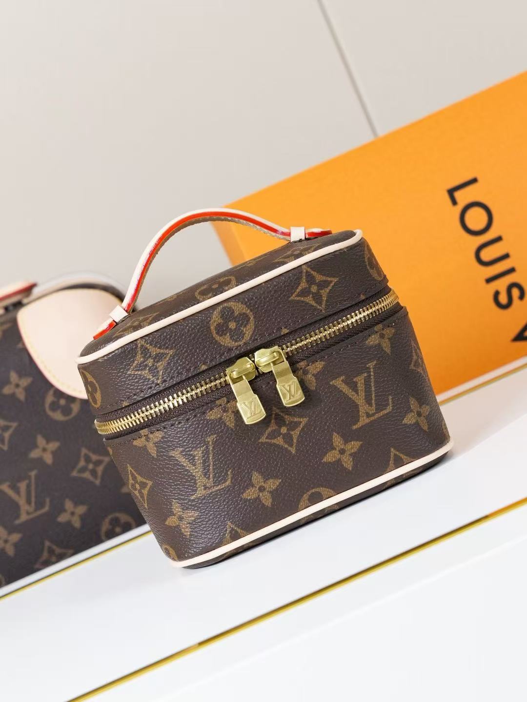 Louis Vuitton LV  Nice Nano Vanity Case - KAIROO