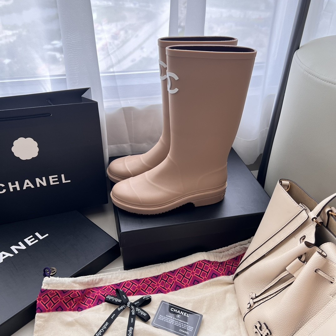 Chanel Viral Rain Boots - KAIROO