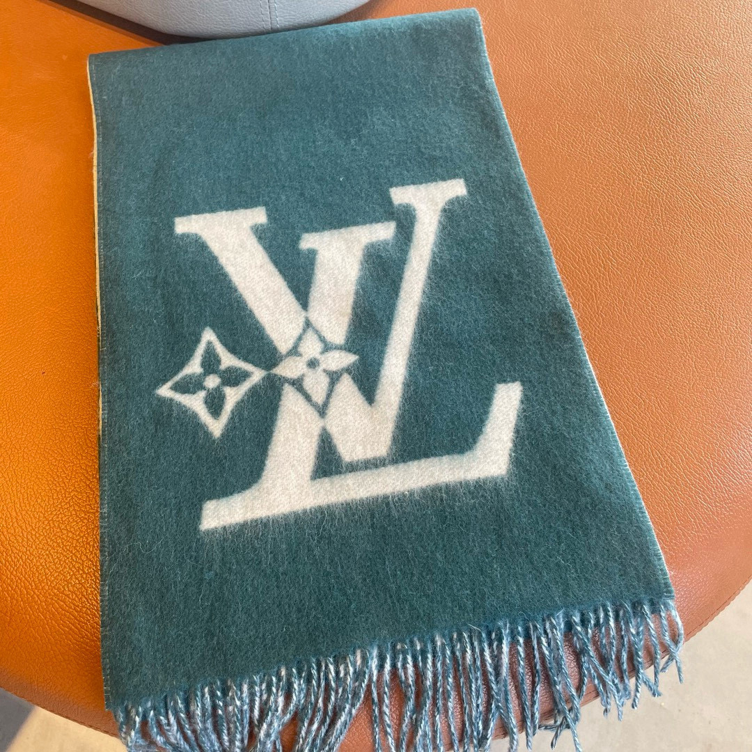 Louis Vuitton LV  Reykjavik Scarf - KAIROO