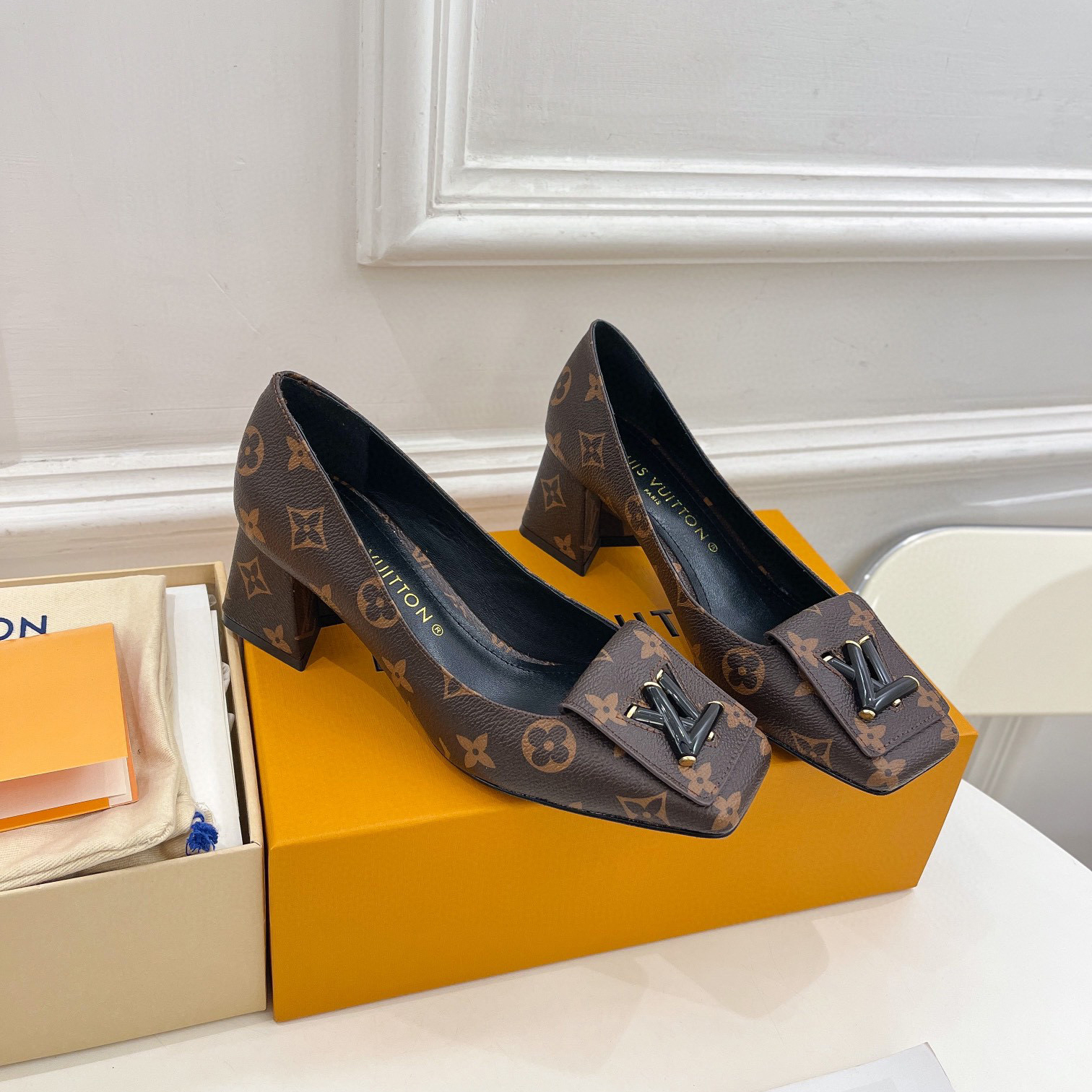 Louis Vuitton LV  Madame Block Heel Pump - KAIROO