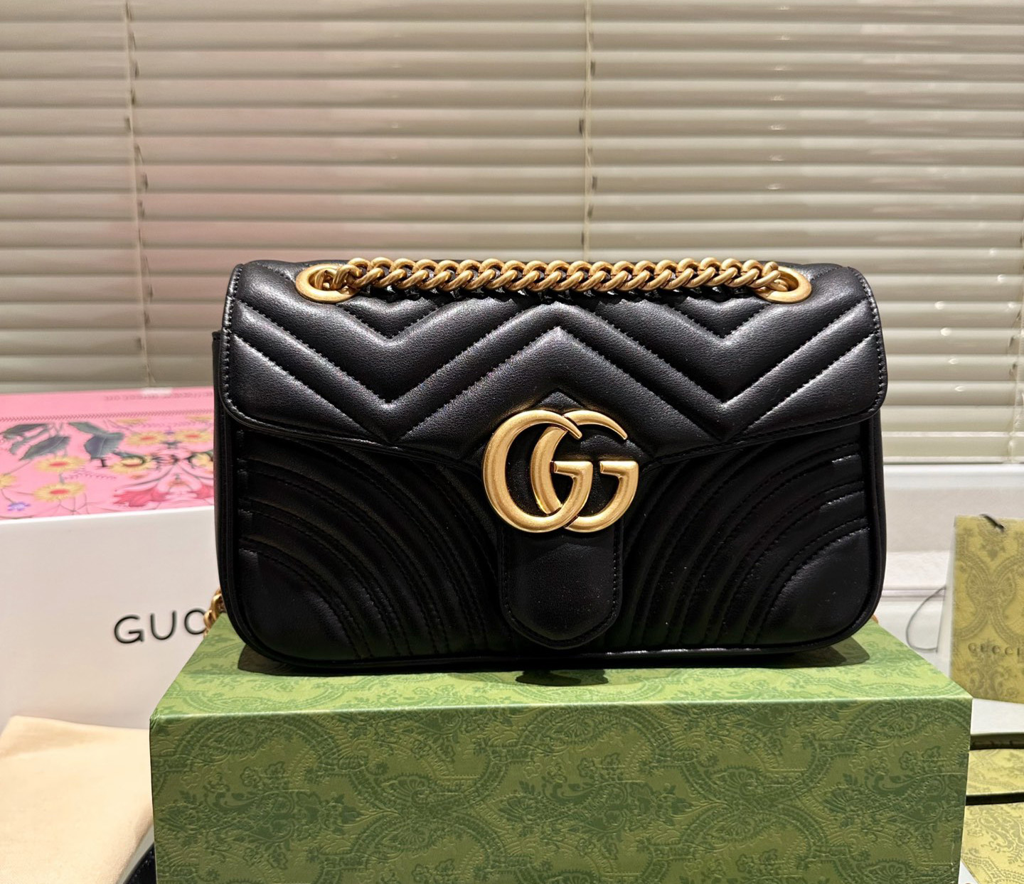 Gucci GG Marmont Small / Mini Shoulder Bag in Matelassé Chevron Leather with Antique Gold-Toned Hardware - KAIROO
