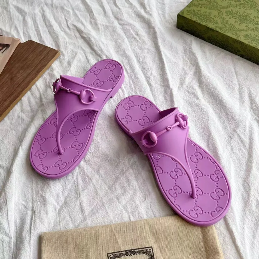 GUCCI Rubber Horsebit TPU Jelly Thong Sandals - KAIROO