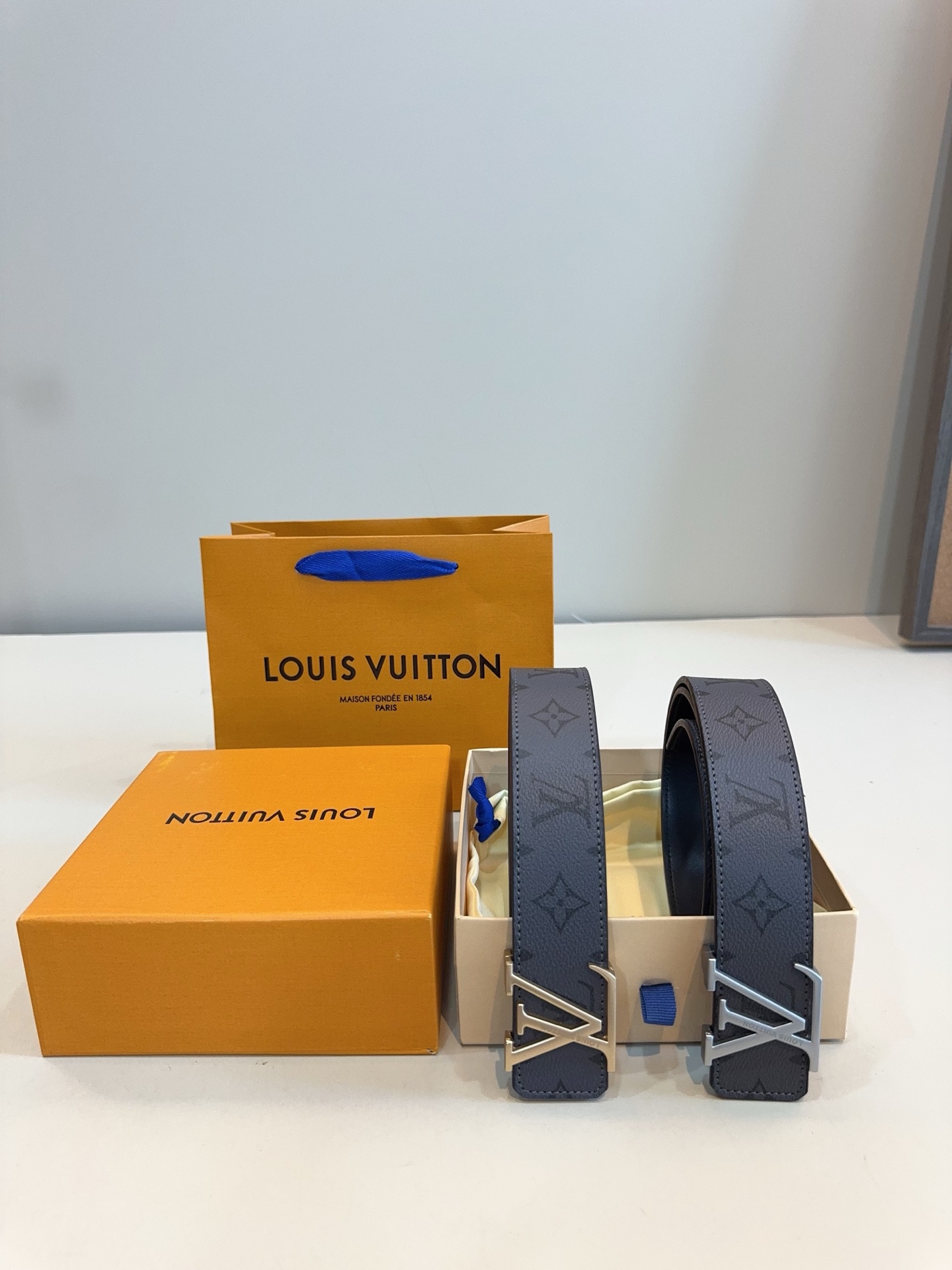 Louis Vuitton LV  Monogram Eclipse LV Buckle Belt - KAIROO