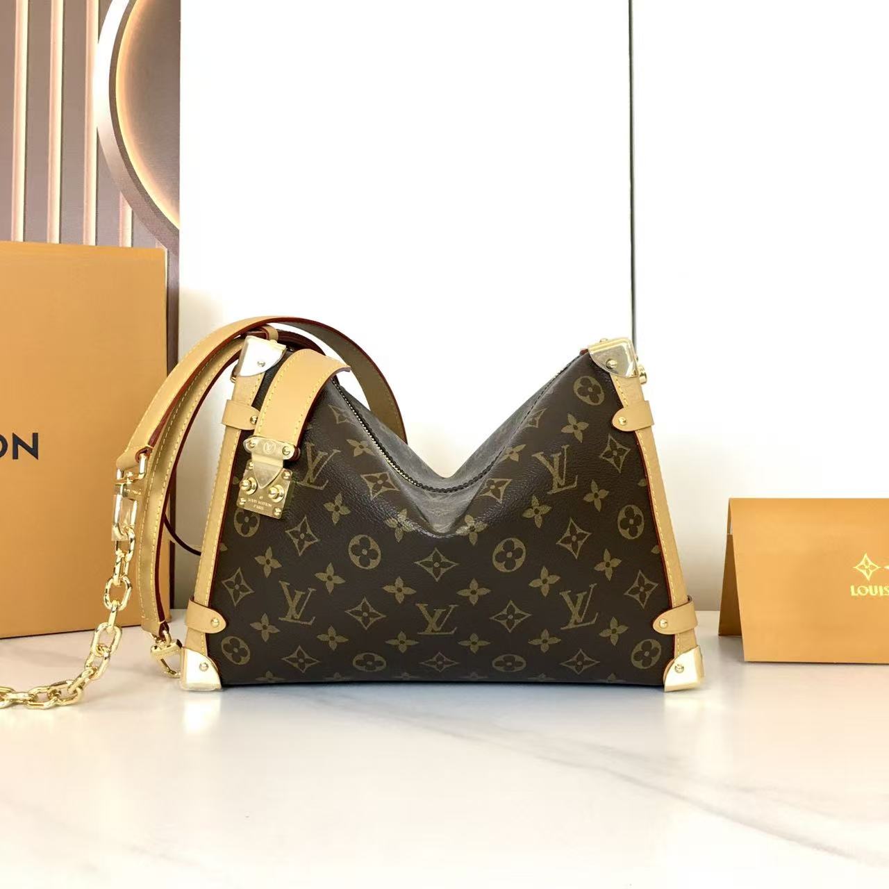Louis Vuitton LV  Side Trunk GM - KAIROO