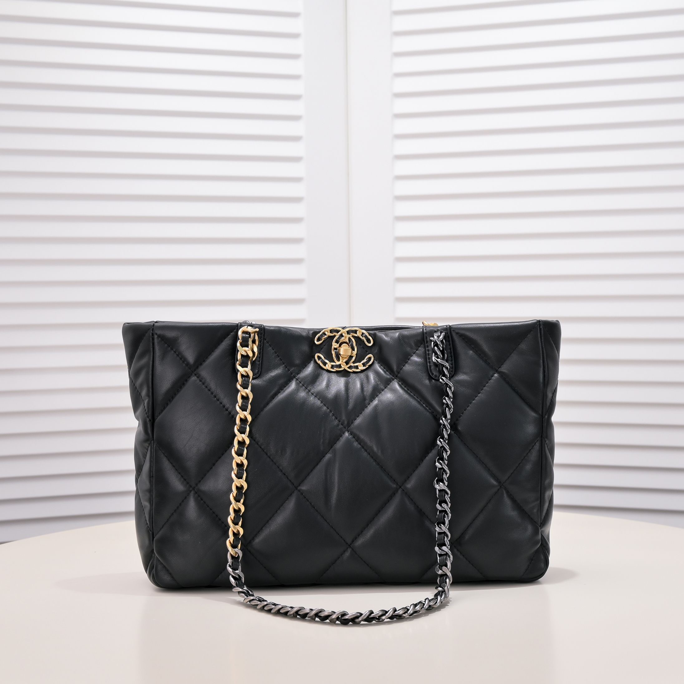 Chanel 19 Slouchy Tote Diamond Quilted Buttery Calf Two-Tone Chain Zip-Top Bag - KAIROO