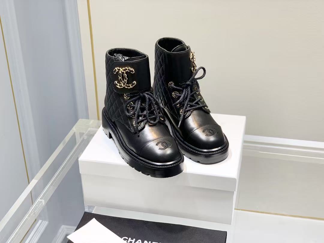 Chanel Chain Detail Combat Boots - KAIROO
