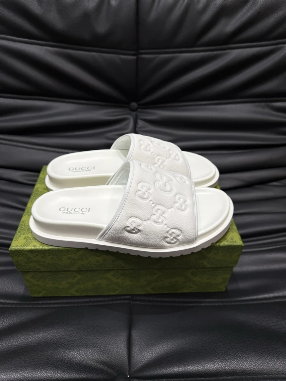 GUCCI GG Monogram Logo Embossed Slide Sandals - KAIROO