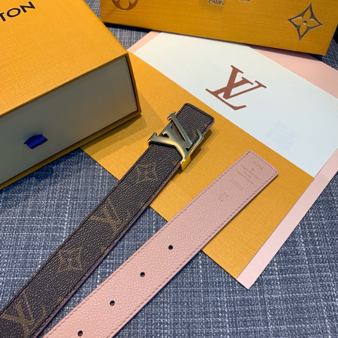 Louis Vuitton LV Litchi Pattern Women's Belt 30MM - KAIROO