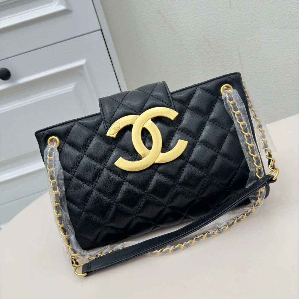 Chanel Black Vintage Oversized CC Logo Quilted Leather Flap Shoulder Bag - KAIROO