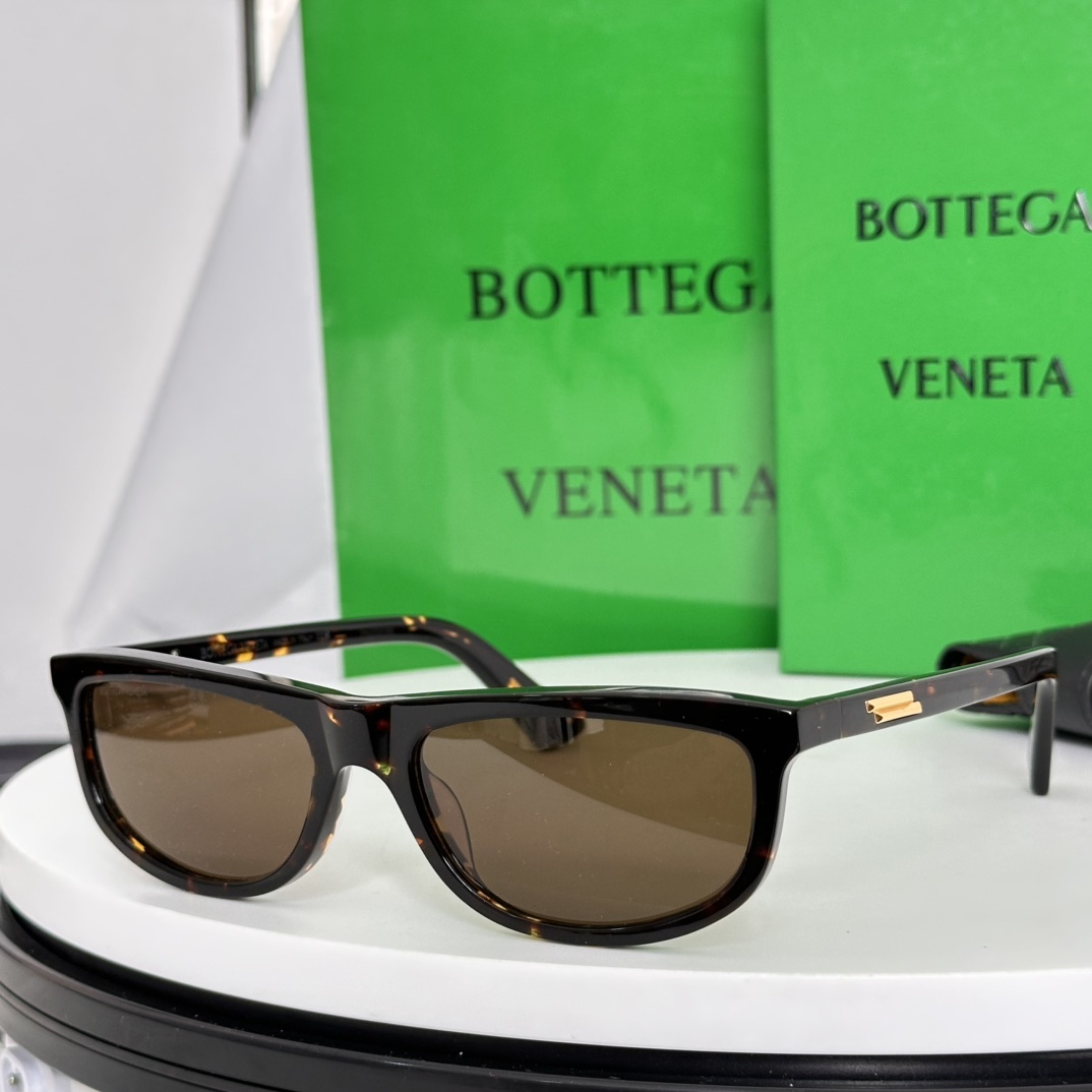 Bottega Veneta Tortoiseshell Rectangle Sunglasses - KAIROO