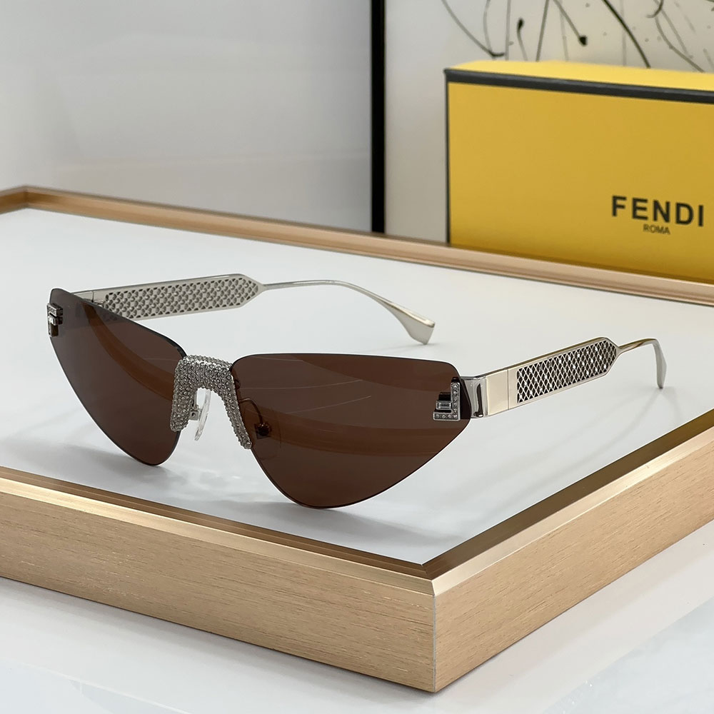 Fendi First Crystal Cat-Eye Sunglasses Top quality - KAIROO
